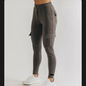 Alphalete Identity Joggers Iron Ore